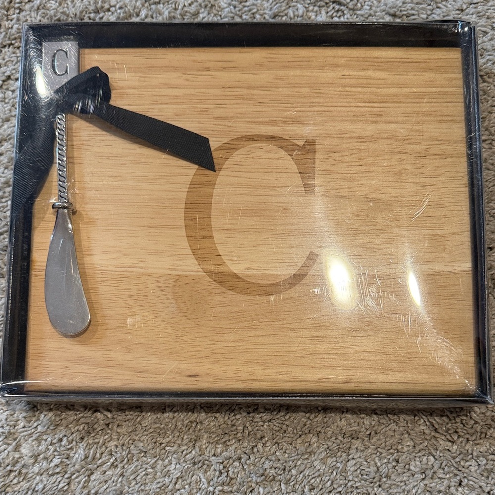 Monogram 'C' Oak Serving Board with Black Trim and Spreader
